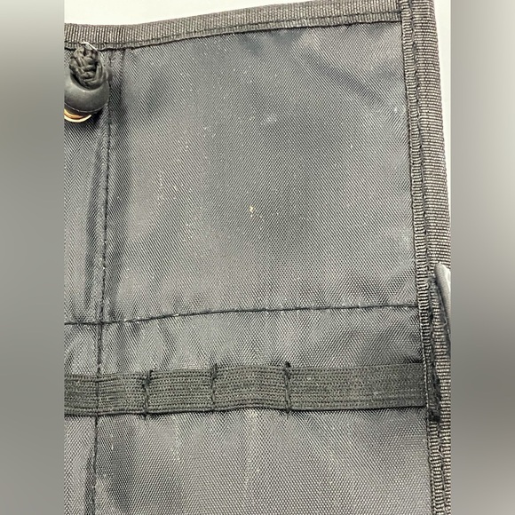 Disney Good Vs Evil Makeup Bag - Picture 7 of 7